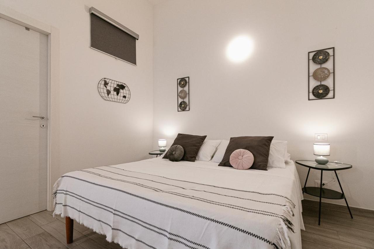 Zefiro21 Tiny House Apartment แตร์โมลิ ภายนอก รูปภาพ